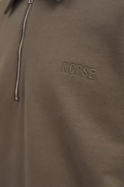 Norse Projects SWEATSHIRTS>Ketel Relaxed Organic NORSE Logo Half Zip